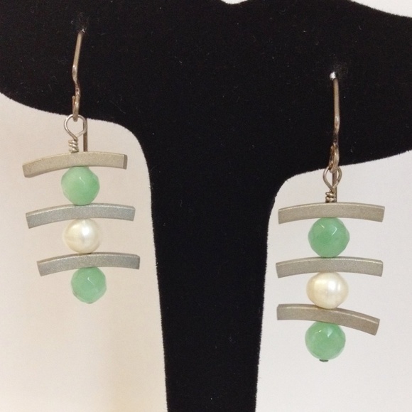 Sterling Silver Onyx Pearl Earrings Asian Handmade - Picture 3 of 4